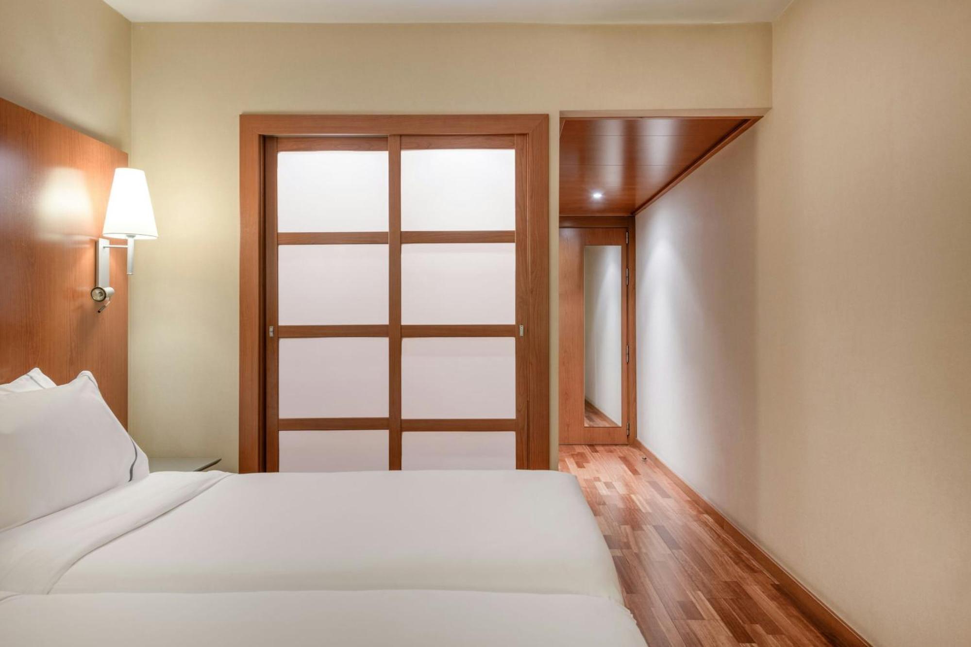 Ac Hotel Palencia By Marriott Bagian luar foto