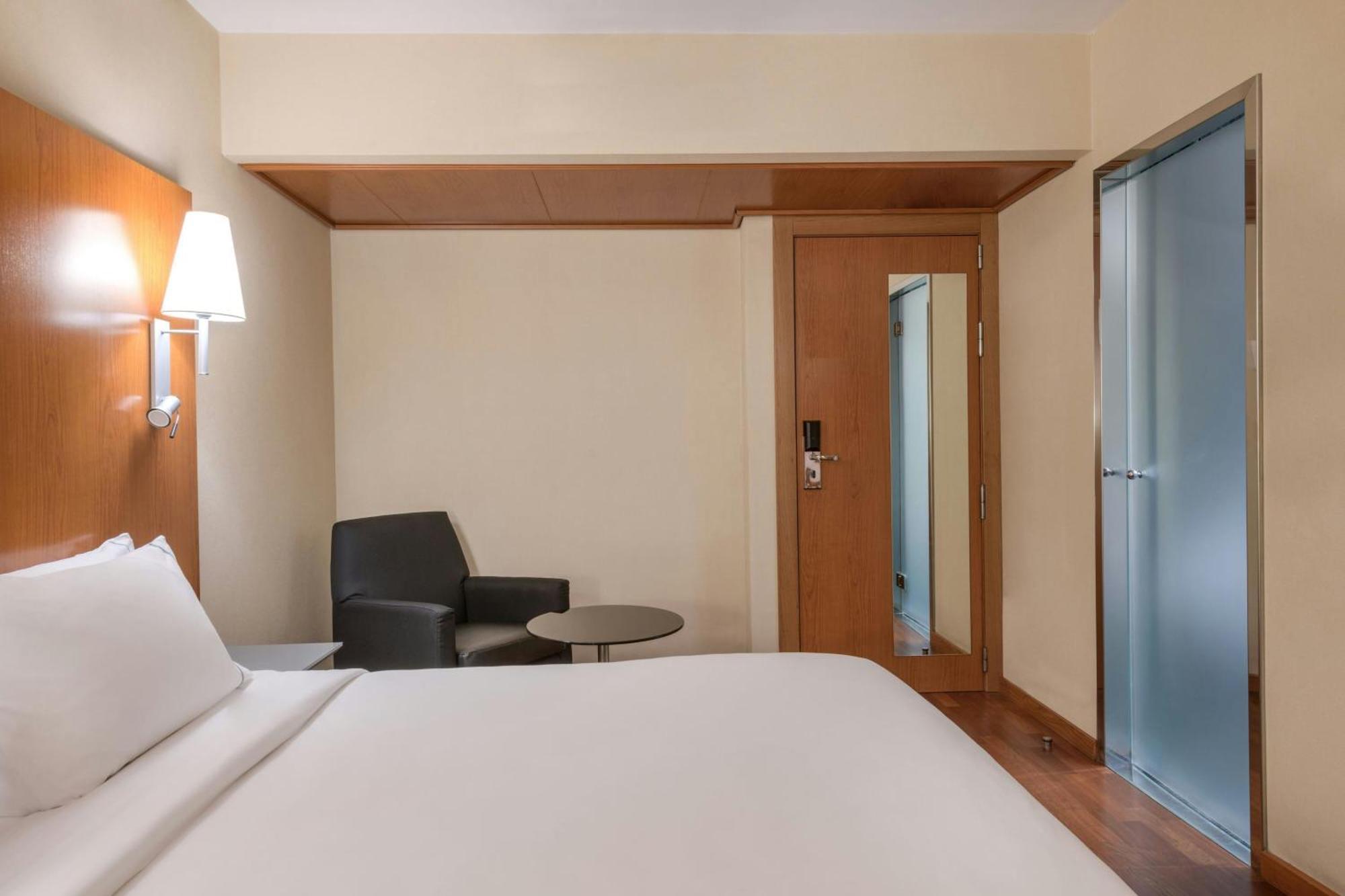 Ac Hotel Palencia By Marriott Bagian luar foto