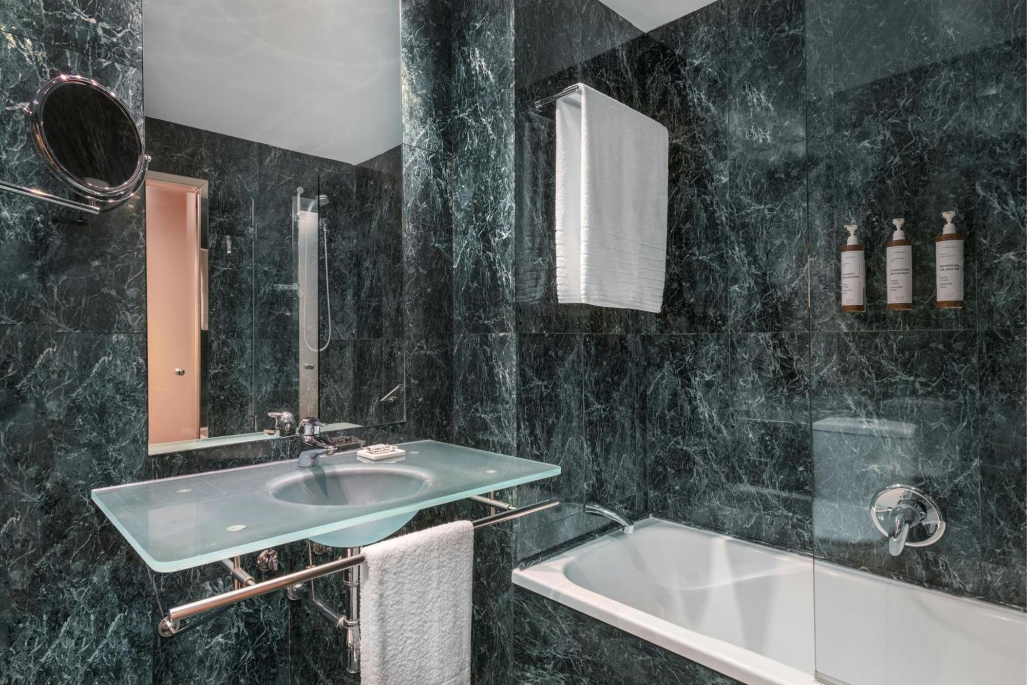 Ac Hotel Palencia By Marriott Bagian luar foto