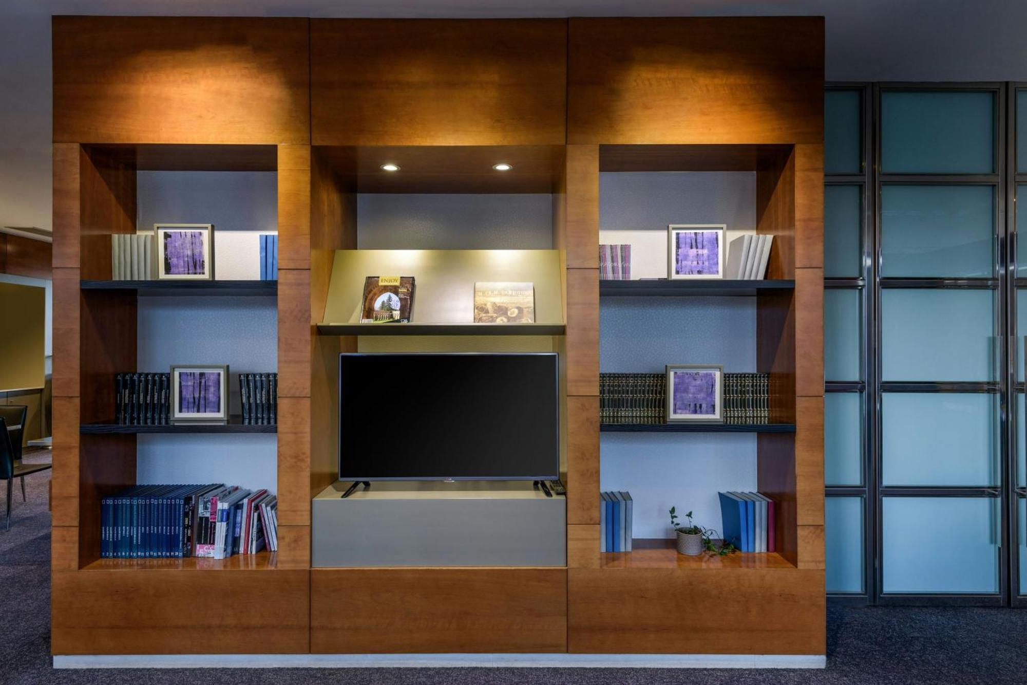 Ac Hotel Palencia By Marriott Bagian luar foto