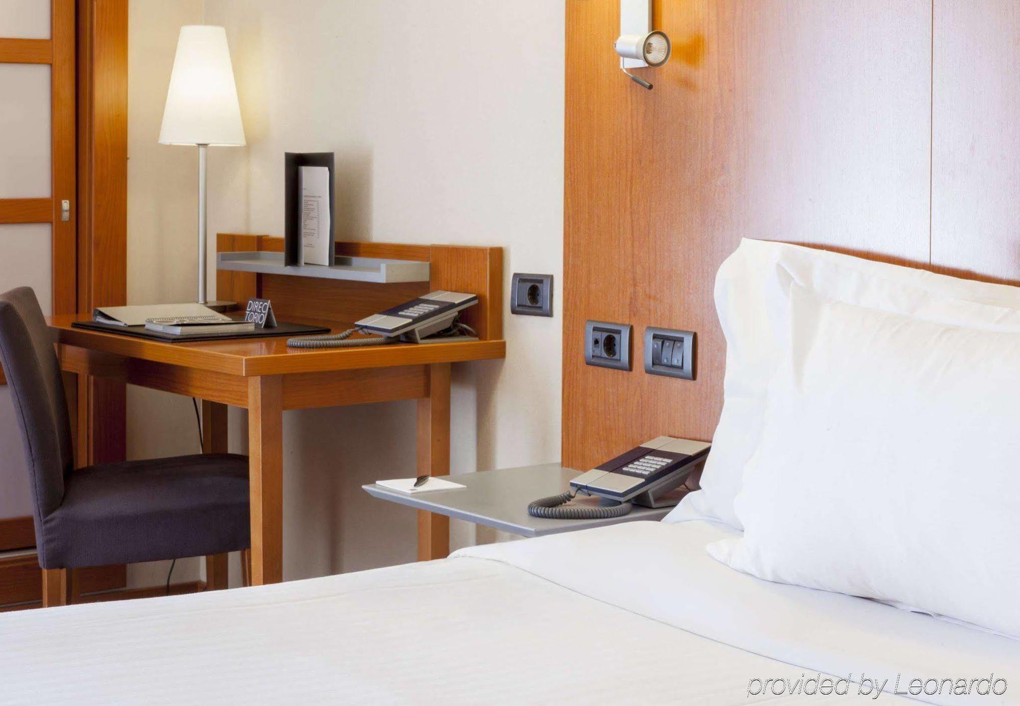 Ac Hotel Palencia By Marriott Bagian luar foto