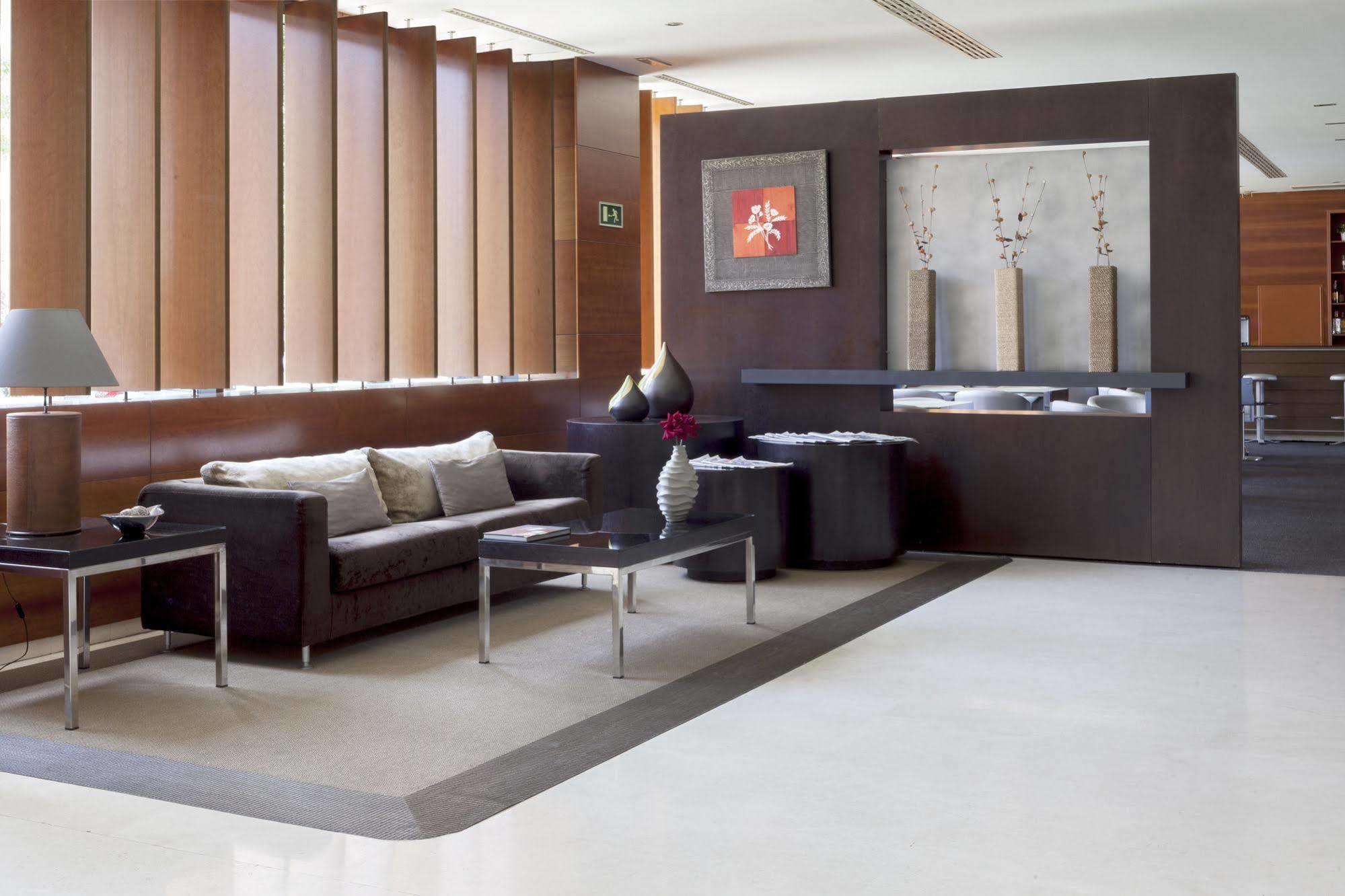 Ac Hotel Palencia By Marriott Bagian luar foto